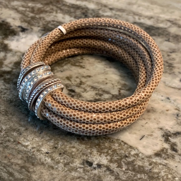 NWT Brighton Neptune's Rings Snap Closure Bracelet Taupe - Picture 4 of 6